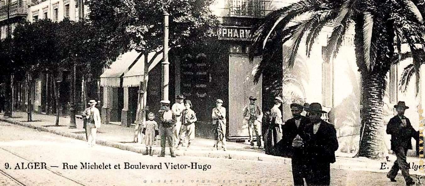 2948- Alger - Rue Michelet et Boulevard Victor-Hugo2 - 1911.jpg